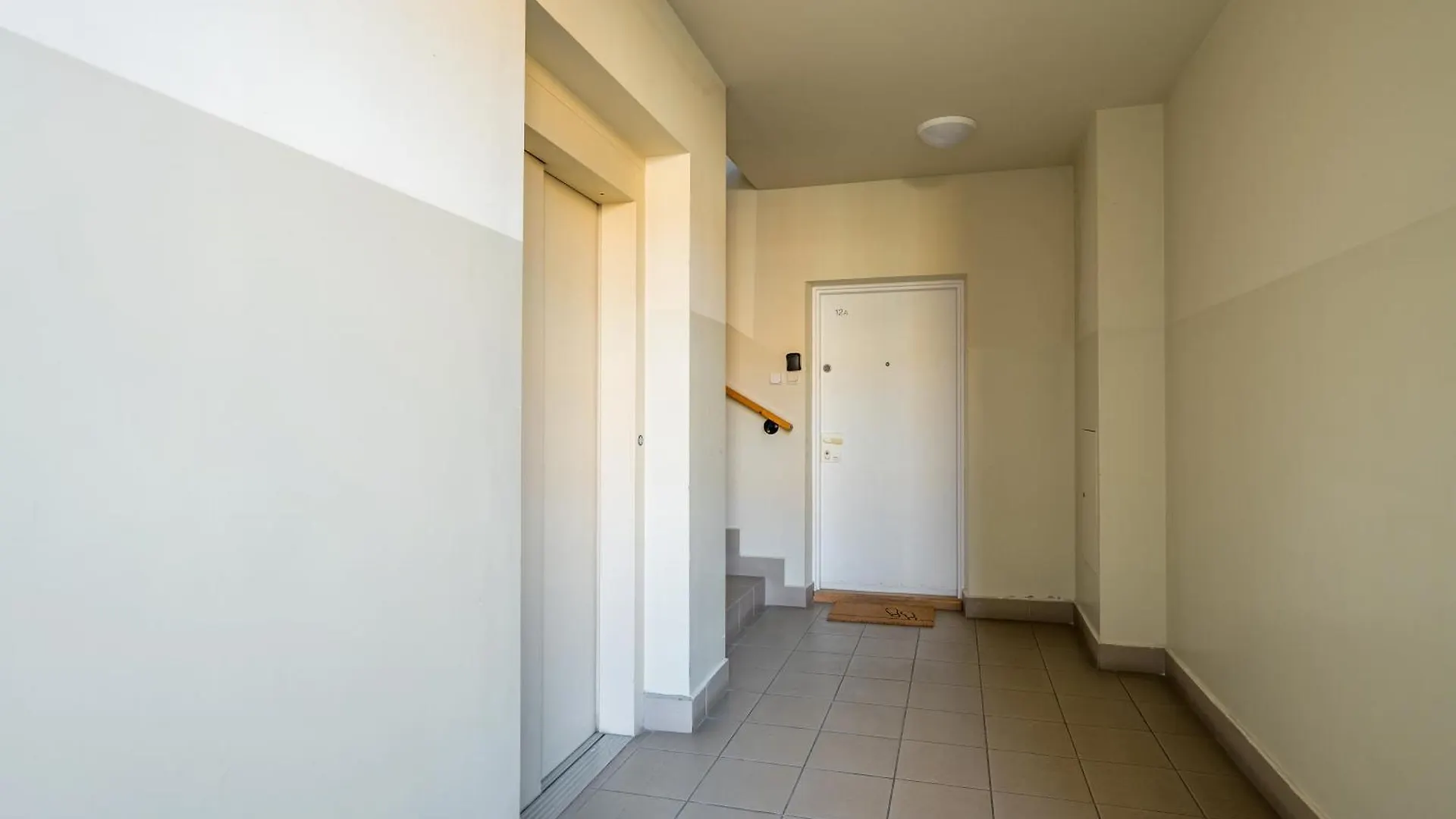 Metro Imielin 2-Bedroom Apartment Warszawa