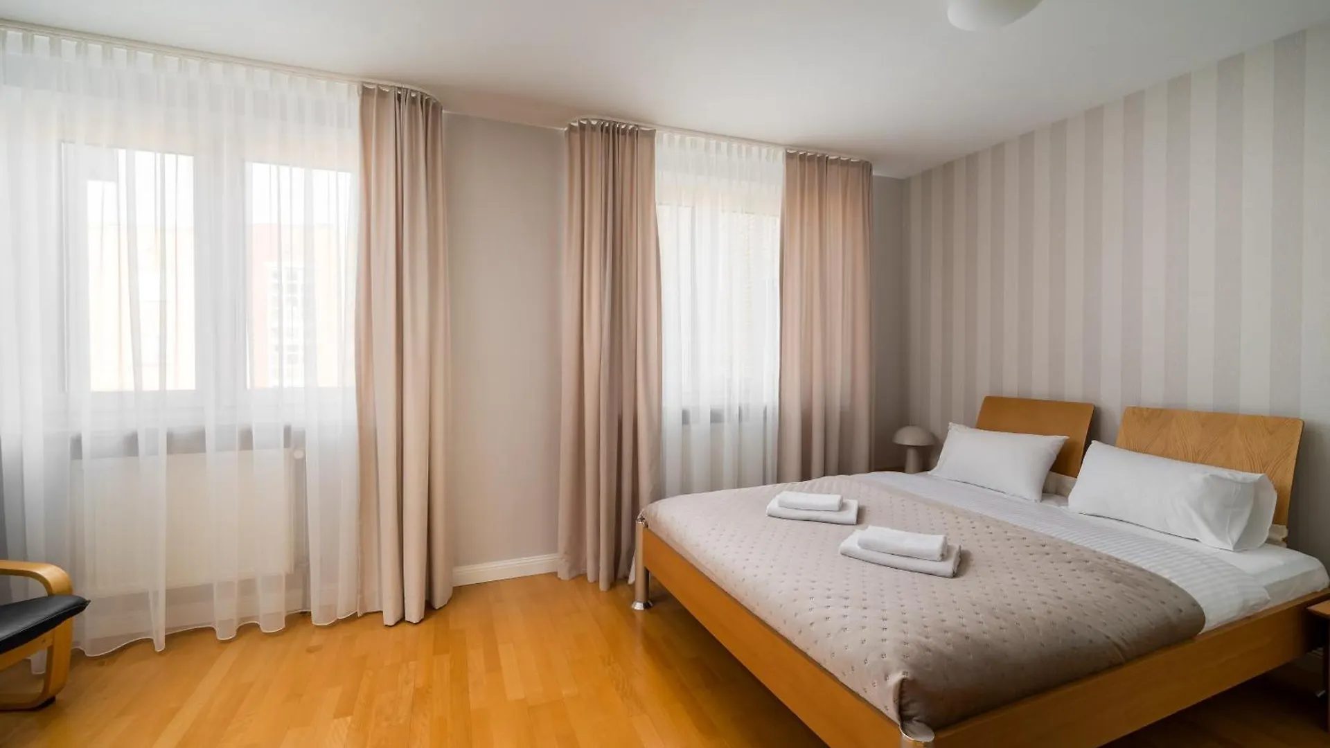 Metro Imielin 2-Bedroom Apartment Warszawa
