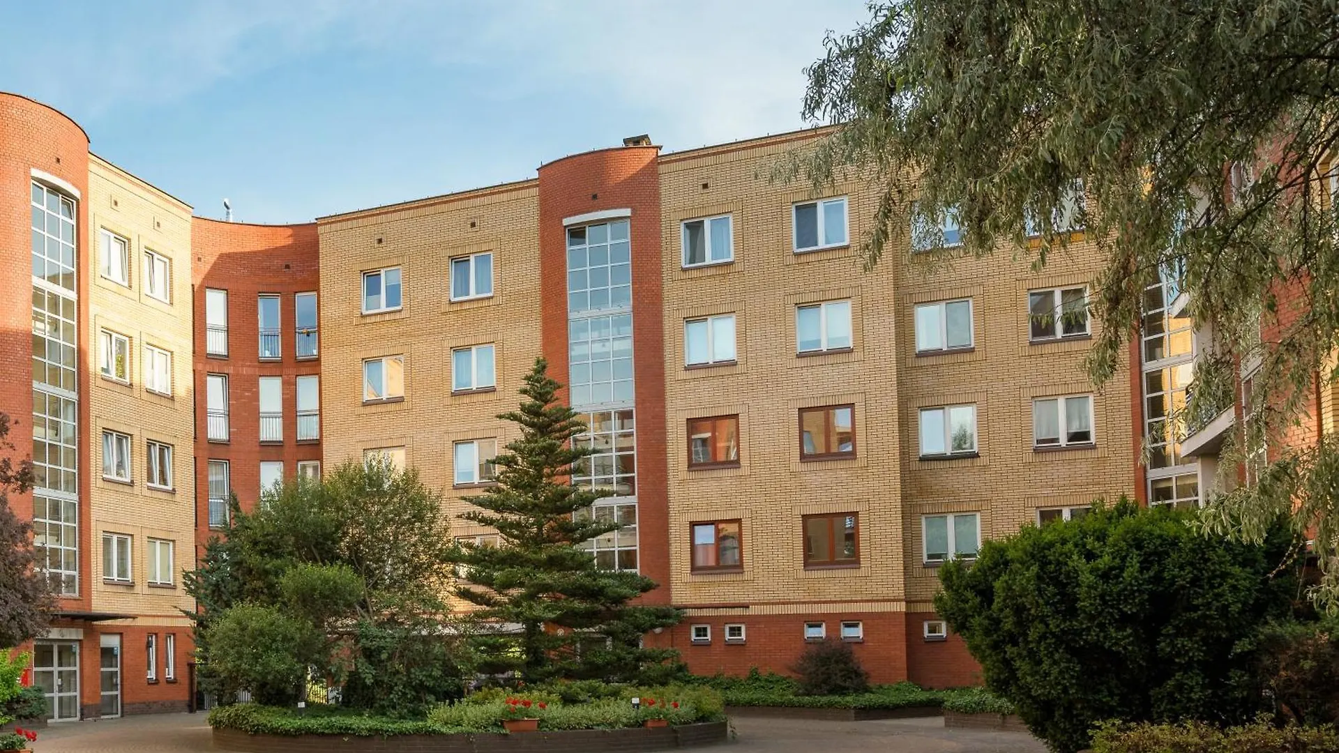 Metro Imielin 2-Bedroom Apartment Warszawa